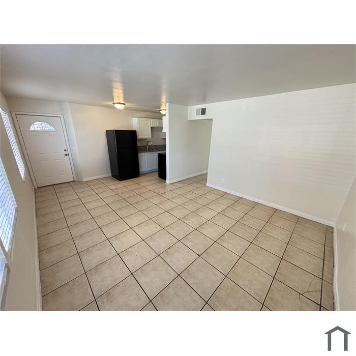 1420 Putnam Ave