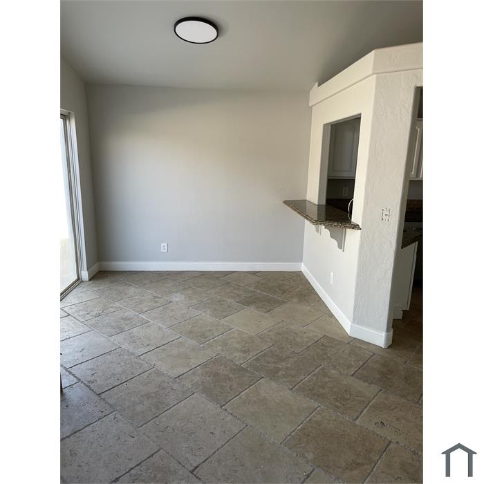 5207 Scott Robinson Blvd