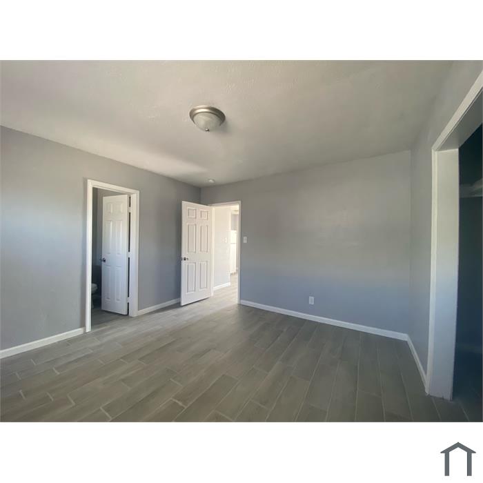 1009 G St