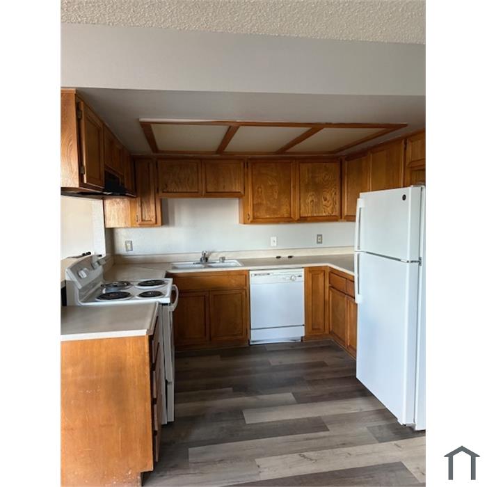 3709 Snorkel Cir