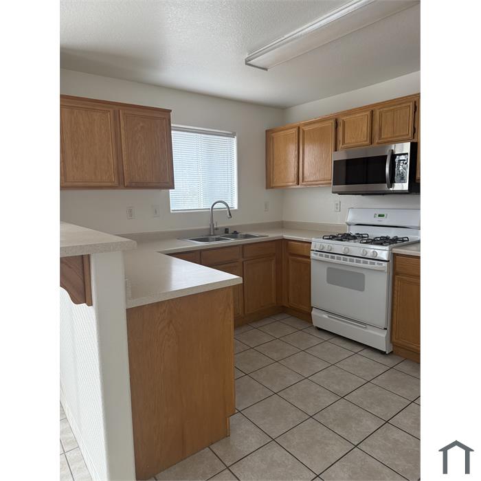 El Paseo Senior Apartments