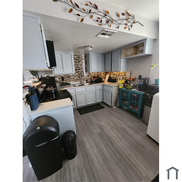 4774 Lucite Ln