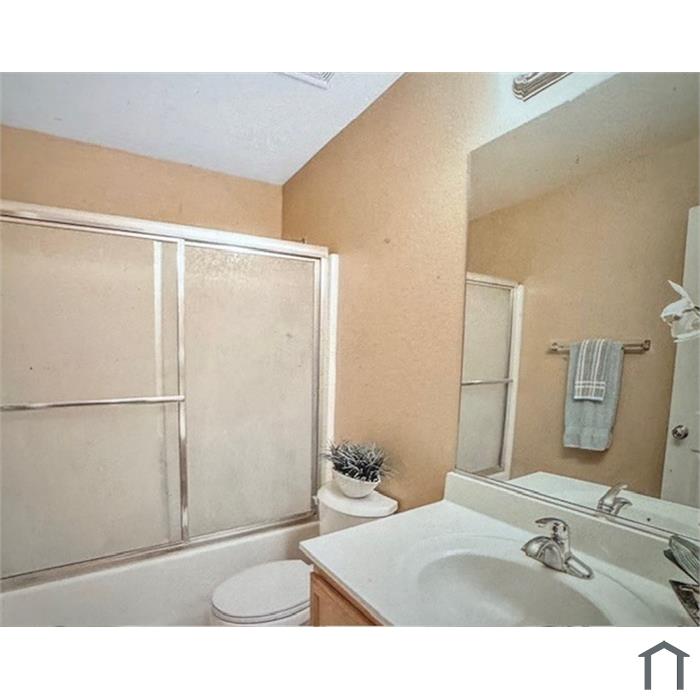 5860 Windy Point Trl
