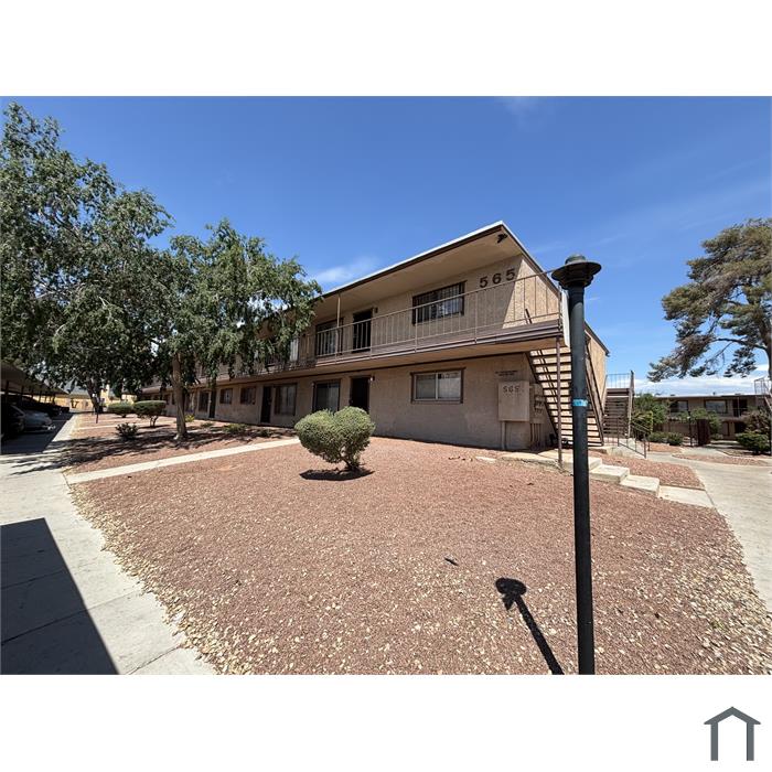 565 S Royal Crest Cir