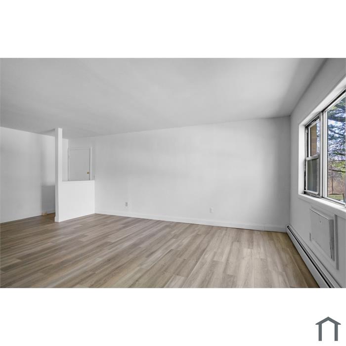 9 Laurel Gardens Dr, South Fallsburg, NY 12779, USA