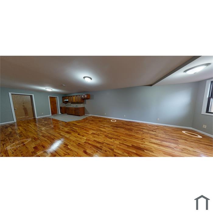 19 Holland Ave