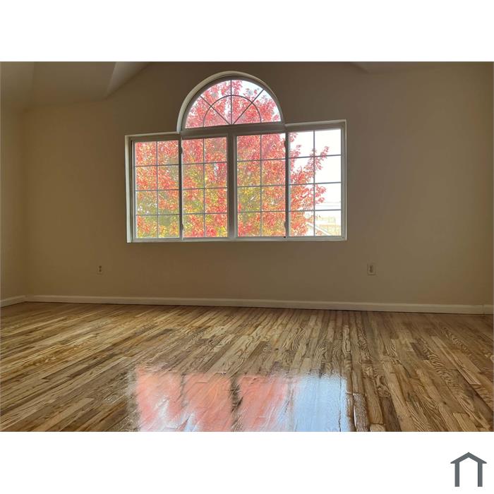 36 Mersereau Ave