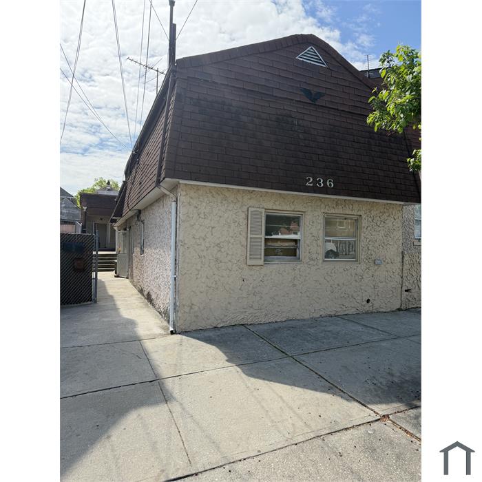 236 Hylan Blvd