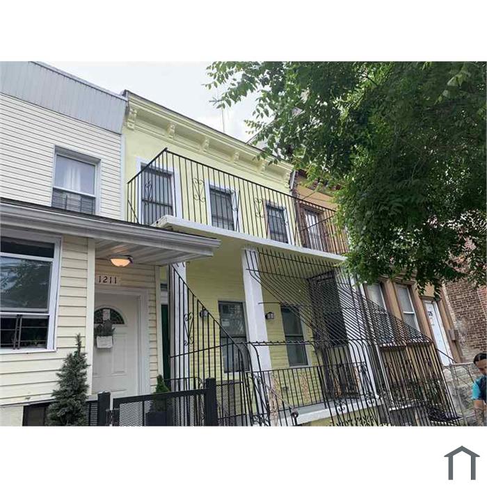 1213 Ogden Ave