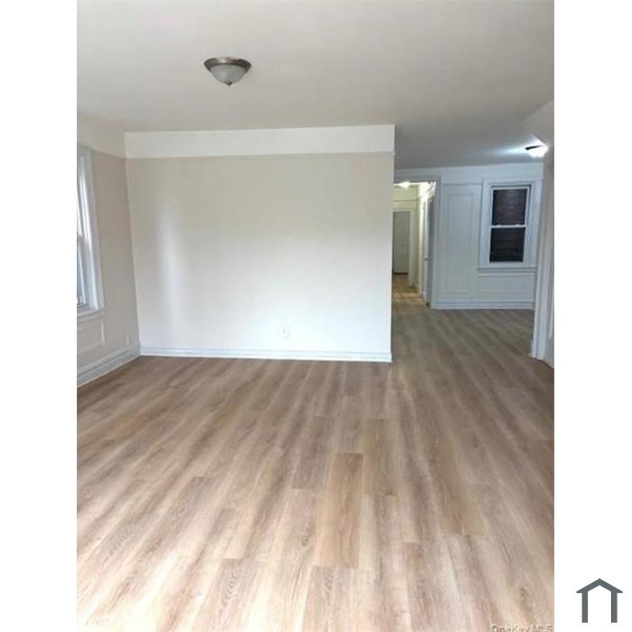 1974 Cedar Ave
