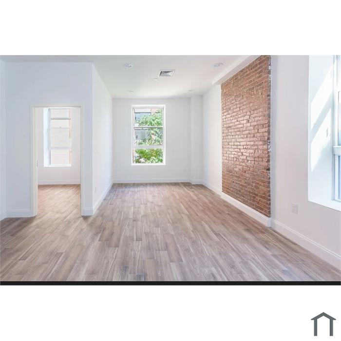 1062 Clay Ave