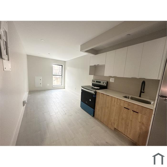 2425 Prospect Ave