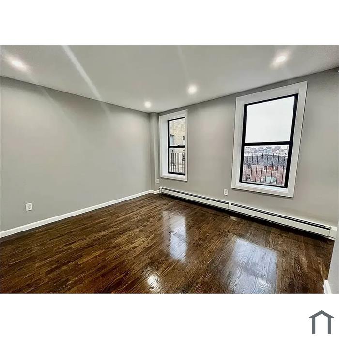2180 Bronx Park E