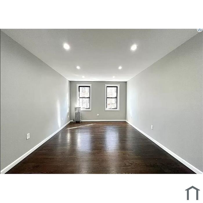 2180 Bronx Park E
