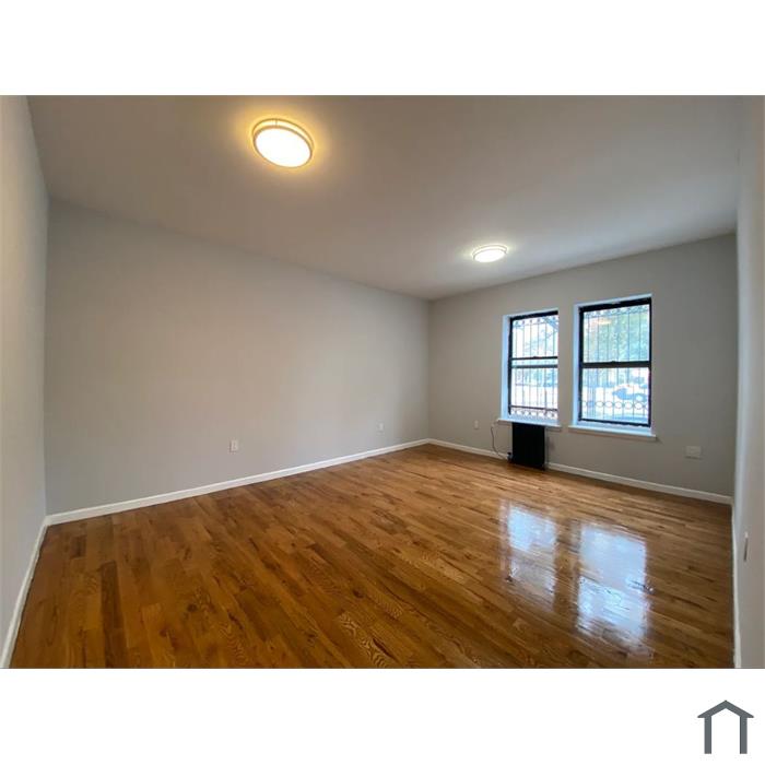 233 W 233rd St