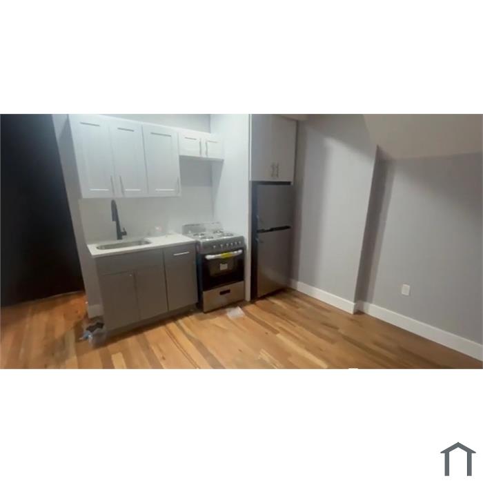 69 Stevenson Pl