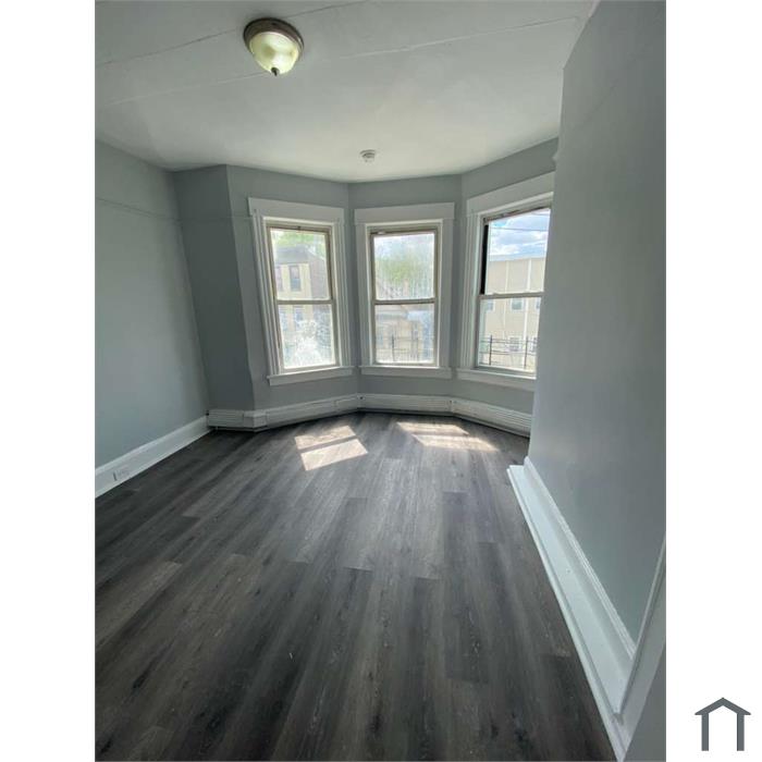 105 Maple St