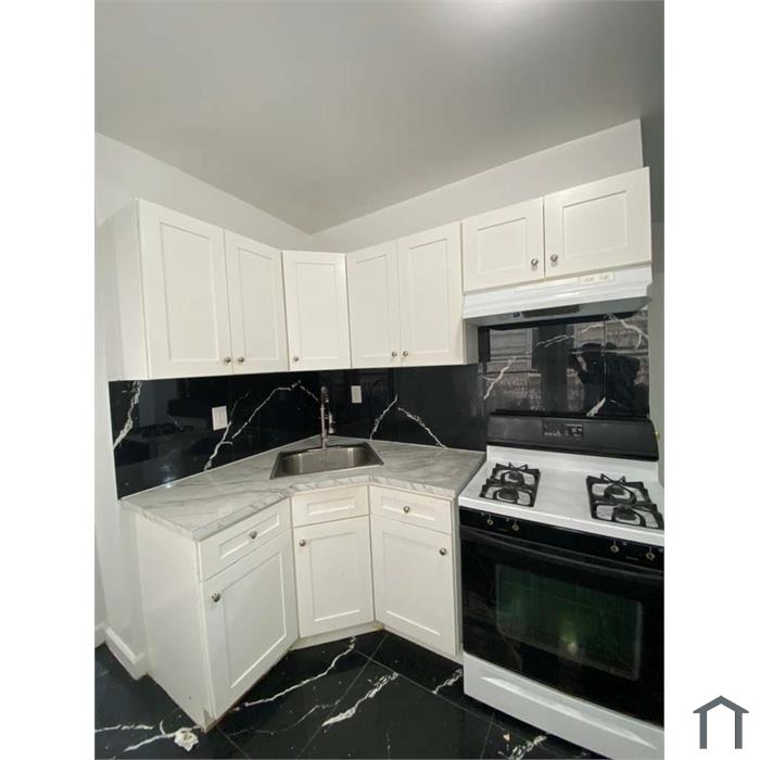 26 Mulberry St