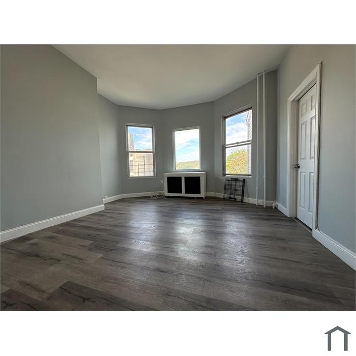 3 Bedroom Apartment 142 Buena Vista Ave in Yonkers, NY