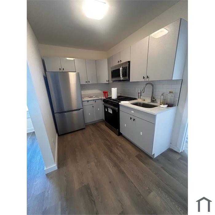 180 Ashburton Ave