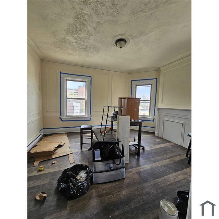137 Hawthorne Ave