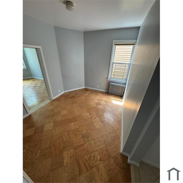 7 Van Cortlandt Pk Ave