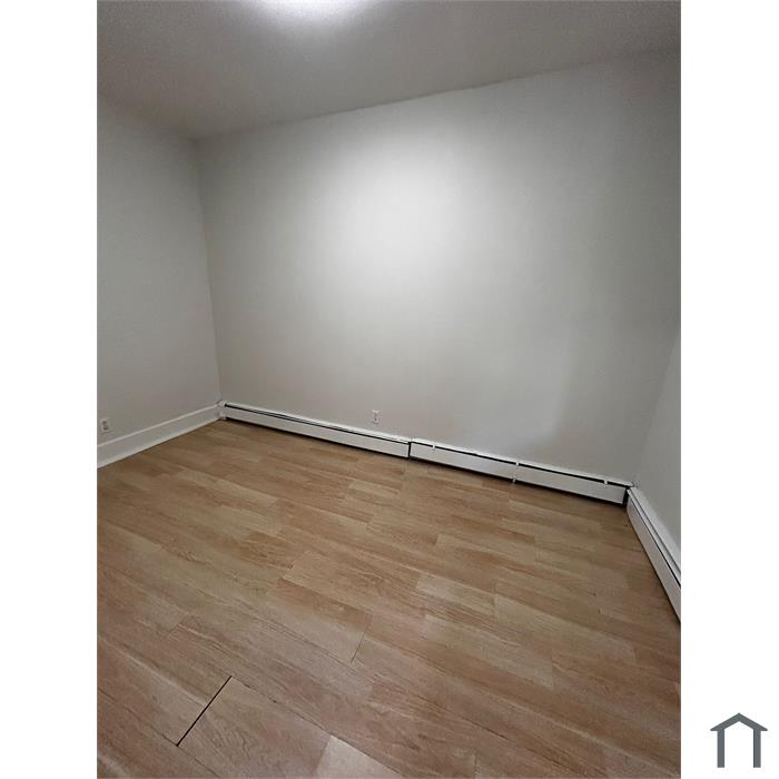 18 Porach St