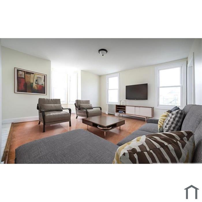 10 Locust Hill Ave