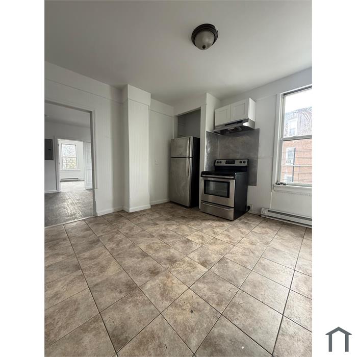 15 Cedar St