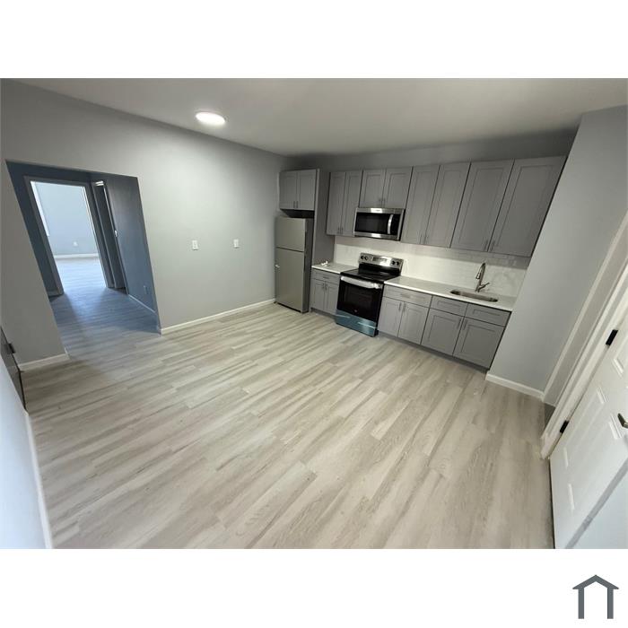 33 Saint Josephs Ave