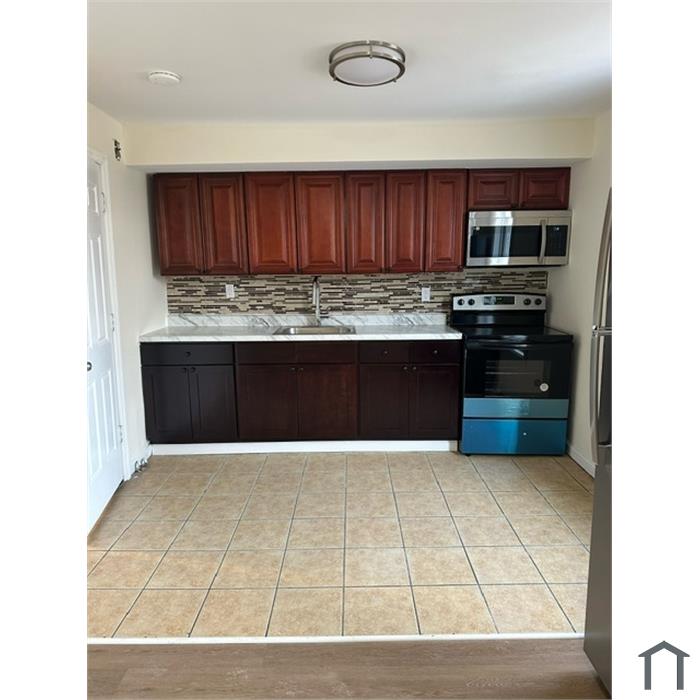 228 Sommerville Pl