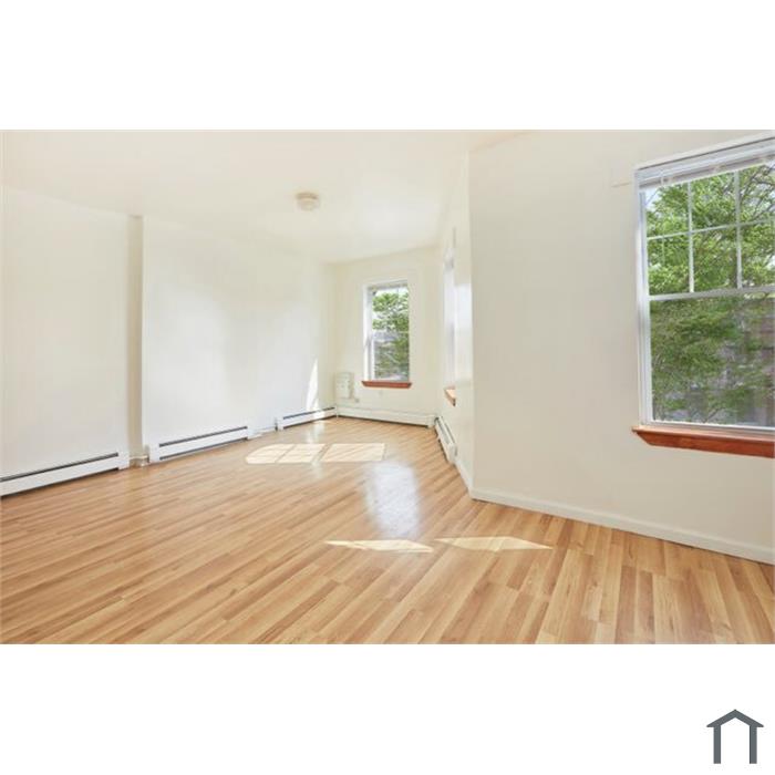 284 Berriman St