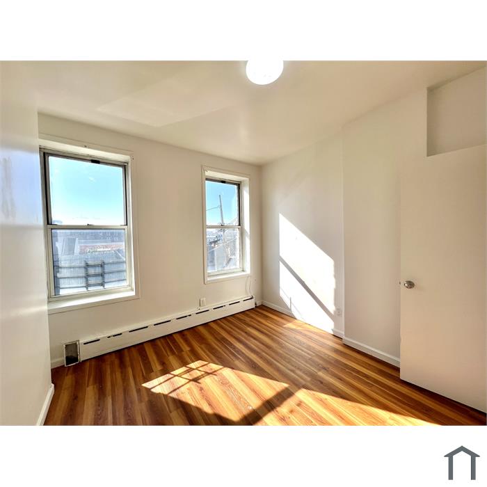 111 Montauk Ave
