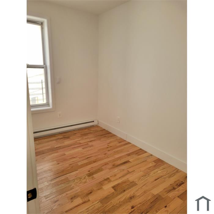 50 E 96th St