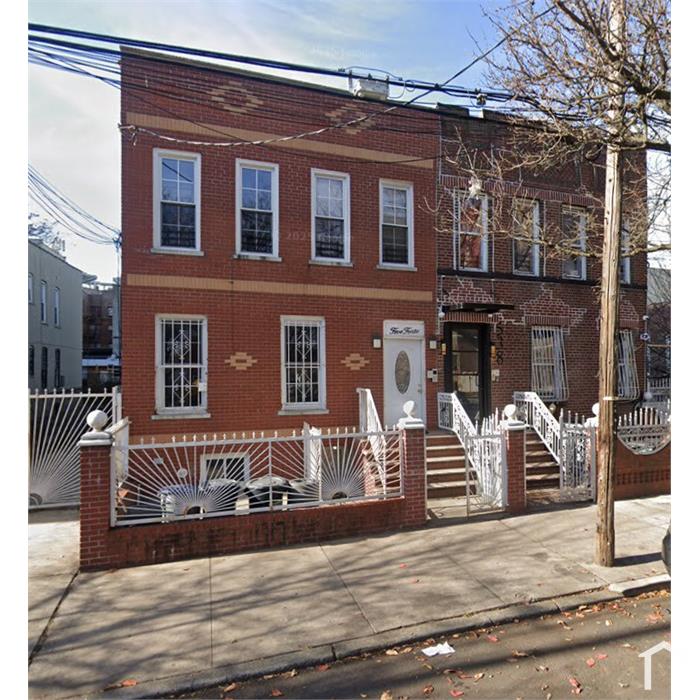 538 Amboy St
