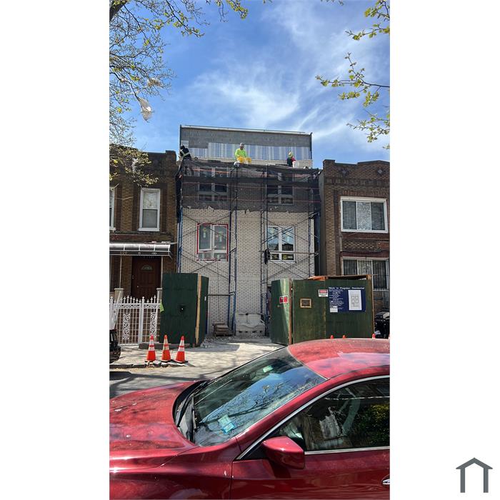 520 Thatford Ave