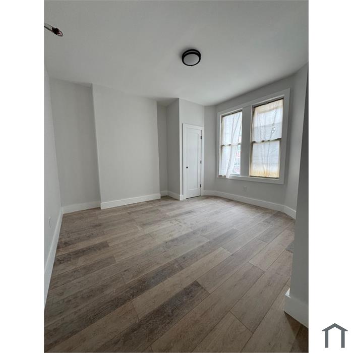 735 6th Ave