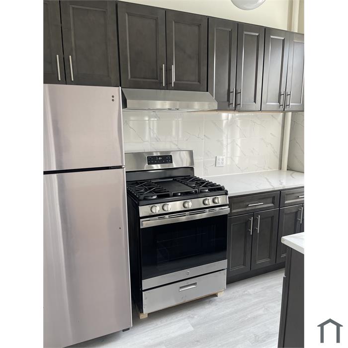 2327 Bedford Ave