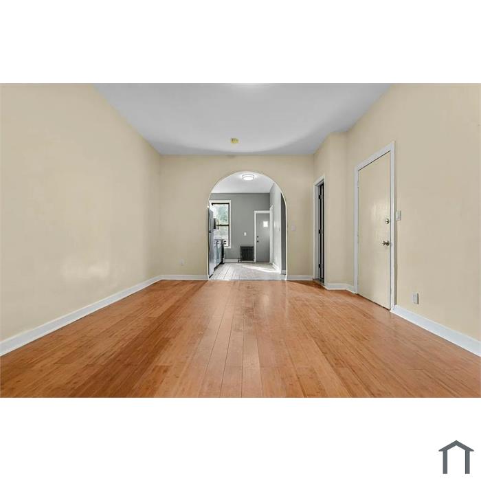 1328 Herkimer St