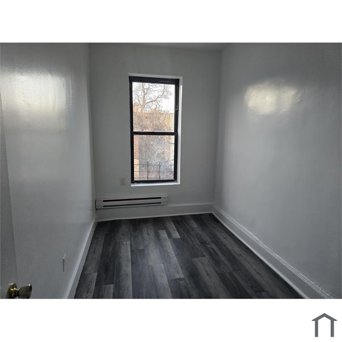 1835 Park Pl