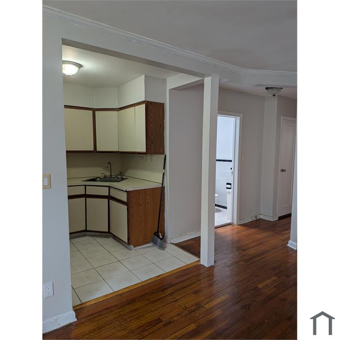 10004 Francis Lewis Blvd