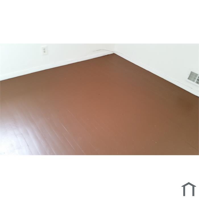 102 Remsen Ave