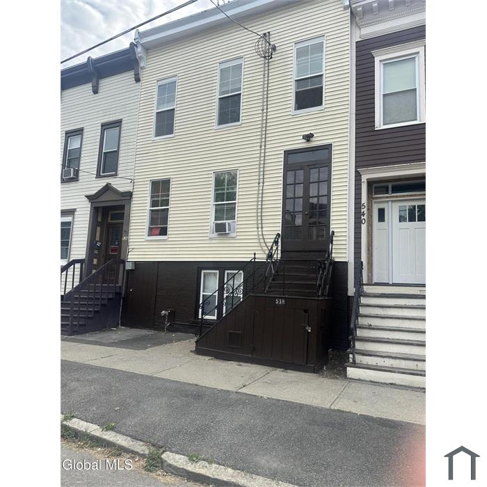 538 Hamilton St