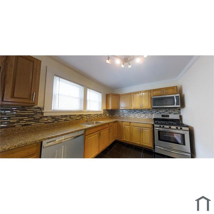 2401 E Genesee St