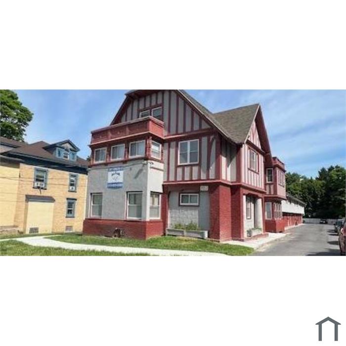 2017 E Genesee St