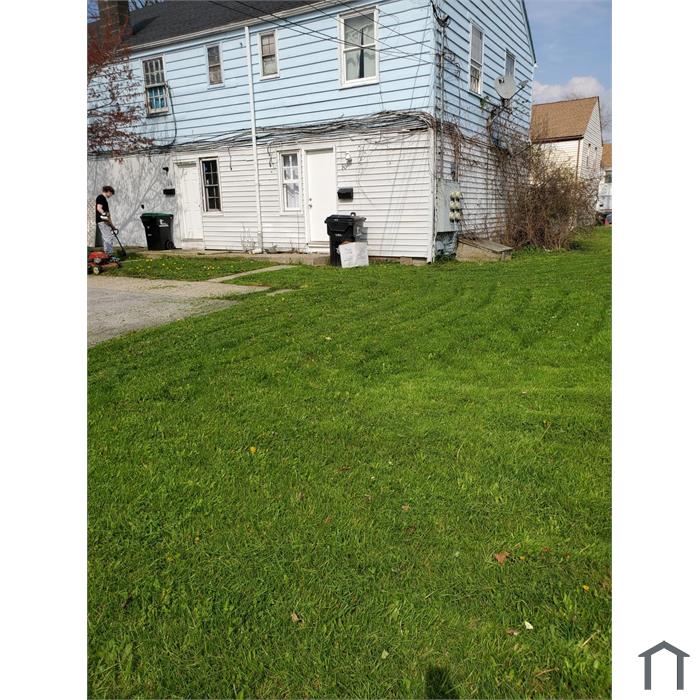 22 Blackmore St
