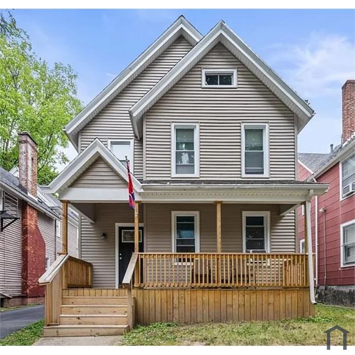 32 Edmonds St