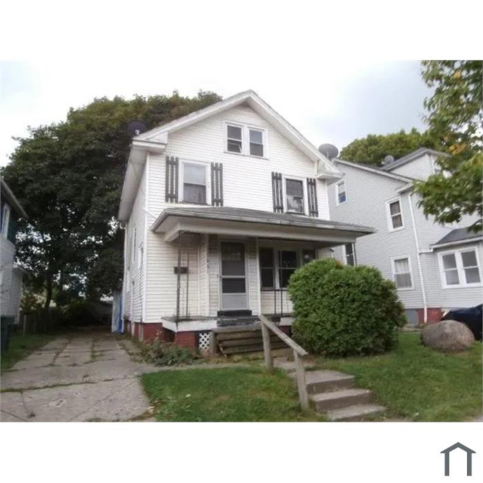 1661 Clifford Ave