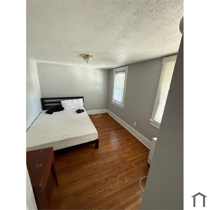 25 Saint Clair St
