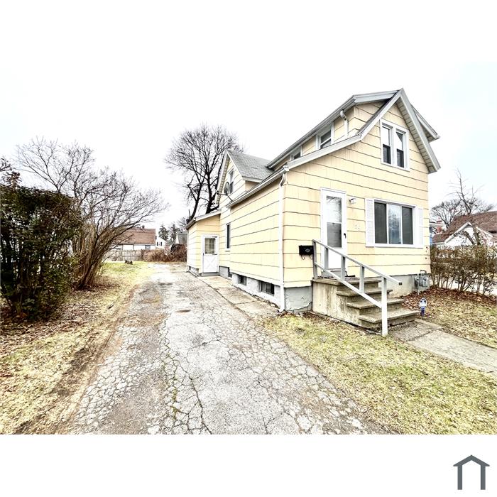 159 Clairmount St